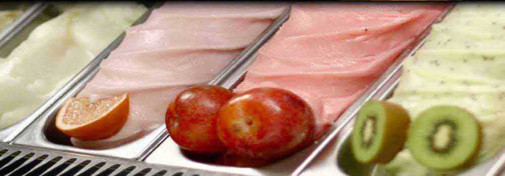 ไอศครีมในตู้โชว์เคส